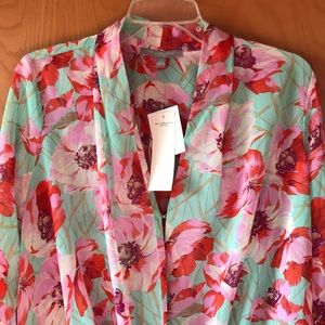 🌸 NWT - Flowery, flowy springtime blouse. 1X.